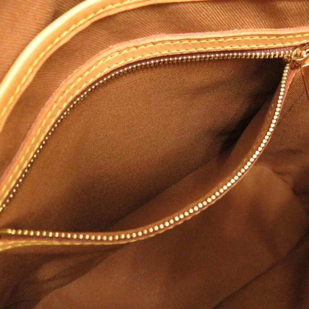 LOUIS VUITTON Authentic Brown Monogram Tote Bag - Picture 10 of 11